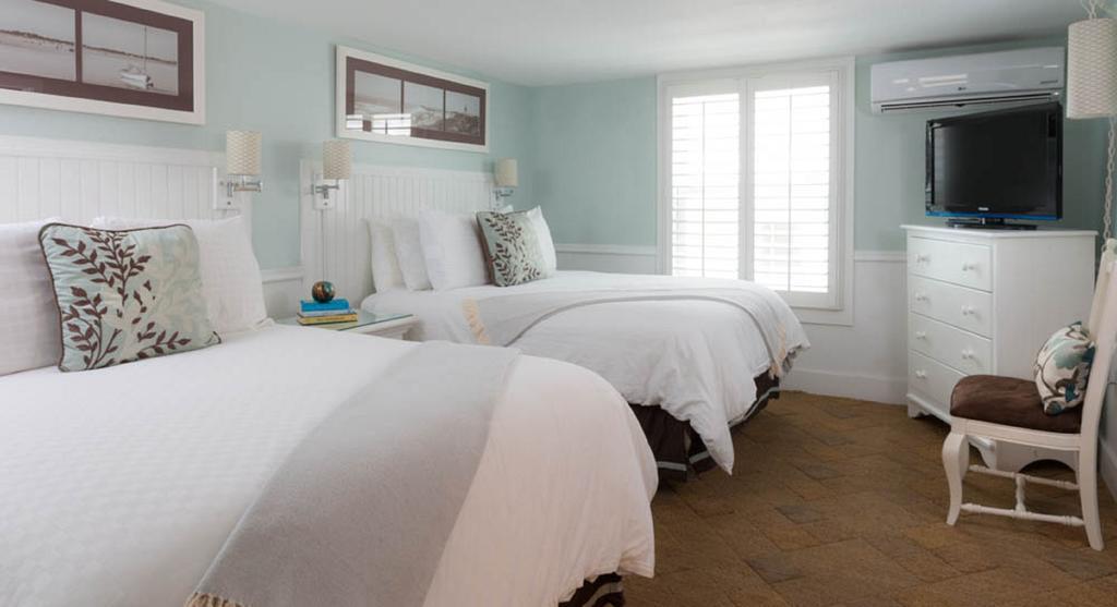 Vineyard Square Hotel And Suites Edgartown Ngoại thất bức ảnh