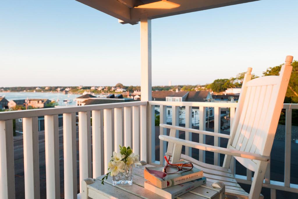 Vineyard Square Hotel And Suites Edgartown Ngoại thất bức ảnh