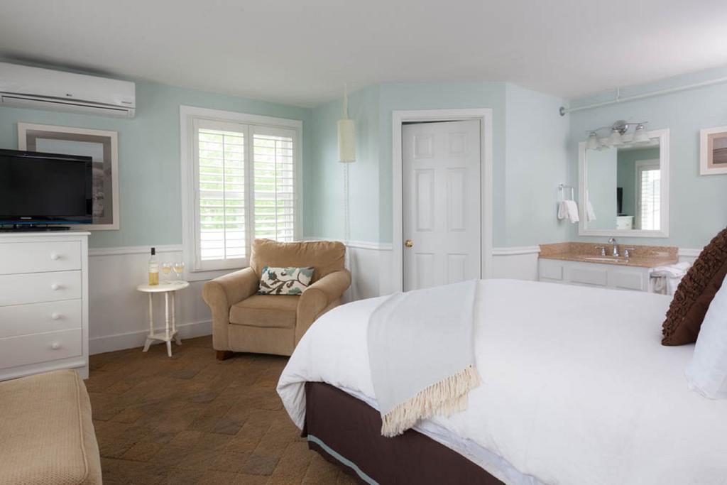 Vineyard Square Hotel And Suites Edgartown Phòng bức ảnh