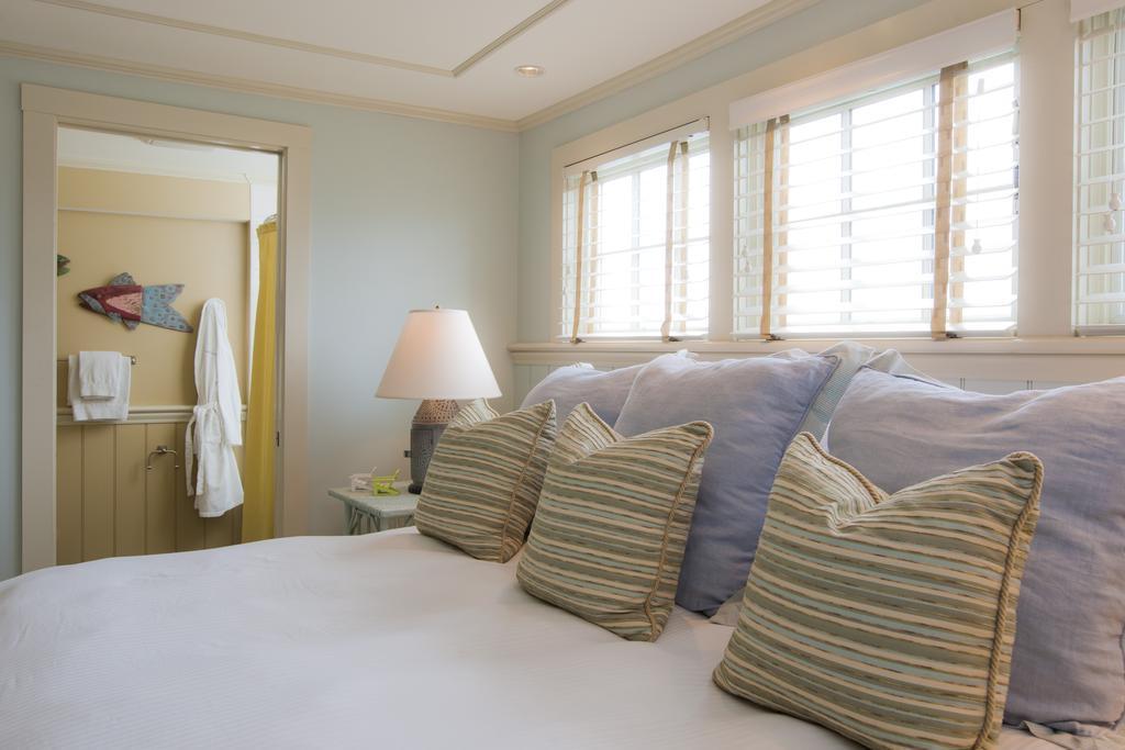 Vineyard Square Hotel And Suites Edgartown Phòng bức ảnh