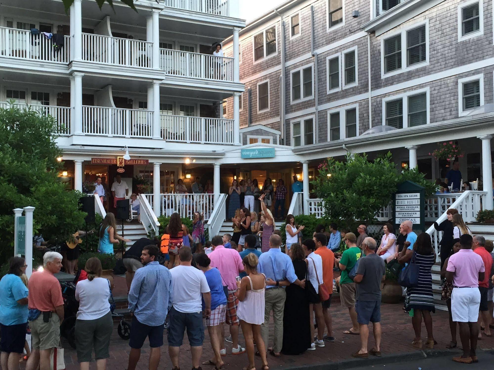 Vineyard Square Hotel And Suites Edgartown Ngoại thất bức ảnh