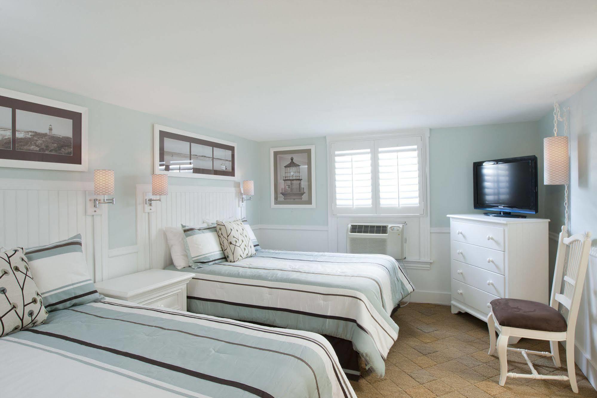 Vineyard Square Hotel And Suites Edgartown Ngoại thất bức ảnh